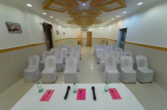 Hotel Palmyra Grand Inn Hoteles en Distrito de Tirunelveli