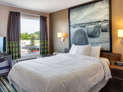 Super 8 by Wyndham Brandon MB