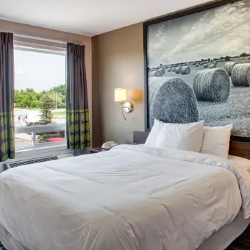 Super 8 by Wyndham Brandon MB