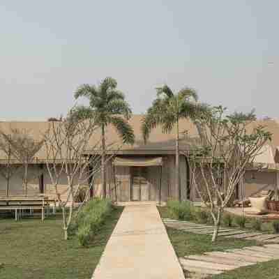The Beige Hotel Exterior
