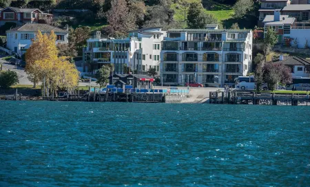 The Waterfront Отели рядом с достопримечательностью «Skyline Luge Queenstown»