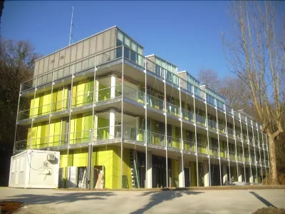 烏巴阿特普綠色鳥巢青年旅館 酒店