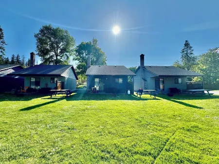 Riverside Resort & RV Park Отели в г. Nanaimo G