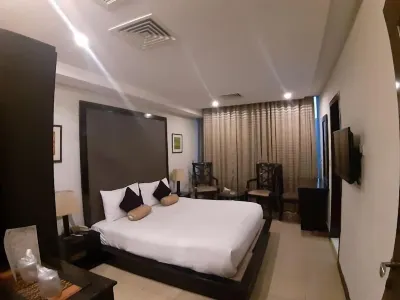 Hotel Grand Inn Hotels in DHA Phase 3