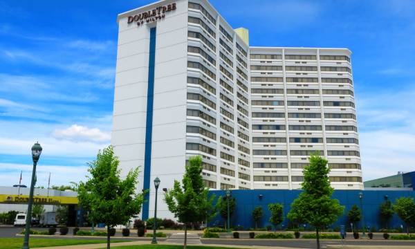 DoubleTree by Hilton Spokane-City Center