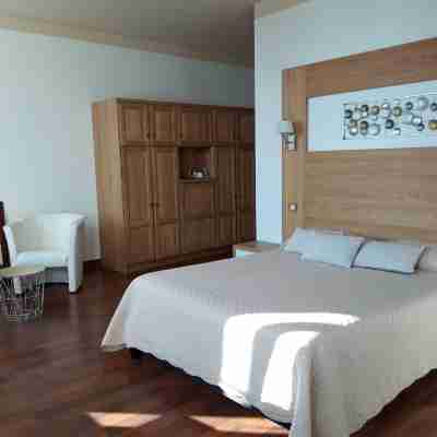 Hôtel la Guimbarde Rooms
