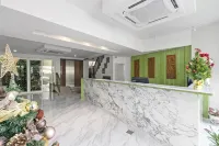 Royale 8 Ville Guest House - Pensionat