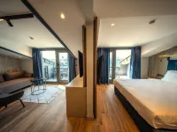 ذا بالم بوسفوروس هوتل Hotels near رصيف ميناء الحريم
