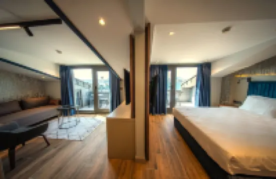 ザ パーム ボスポラス ホテル Uskudar Station周辺のホテル