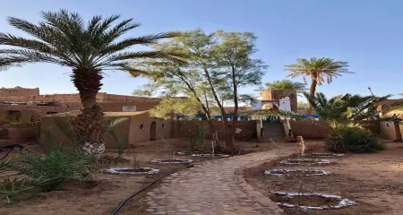 M'Hamid Desert Camp Tours Отели в г. Мхамид-Эль-Гизлане