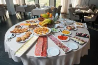 路易莎賽拉公園飯店 洛薩住宿飯店