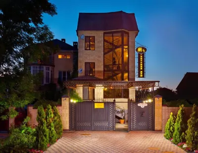 M+ Guest House