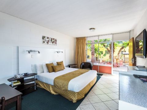 Elkira Court Motel