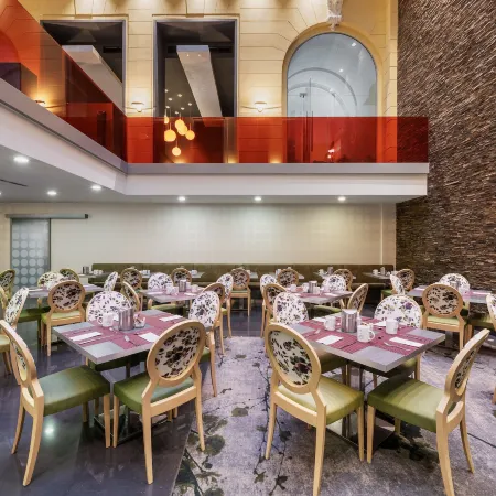 Eurostars Palazzo Zichy Отели рядом с достопримечательностью «Станция метро Corvin-negyed»