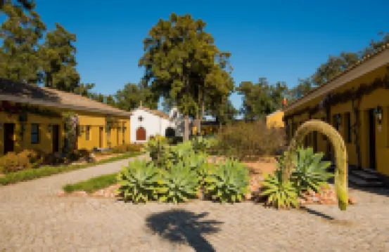 วิลา กาเล อัลบาโครา อีโครีสอร์ต โรงแรม โรงแรมใน