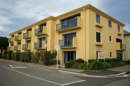 Akaroa Criterion Motel Отели в г. Такамачуа