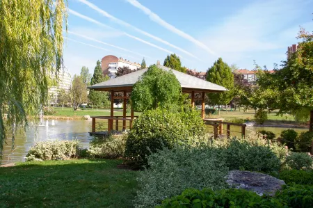 Sancho Ramirez Отели в г. Куэнка де Памплона - Памплона