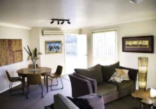 Captain's Quarters Bermagui