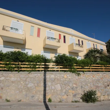 Point Twins Apartments