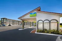 SureStay Hotel by Best Western Clermont Theme Park West Hotels near Mystic Dunes Golf Club