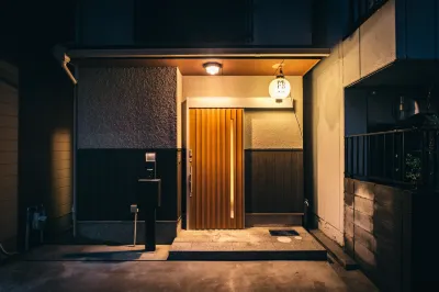 Miro Sanjo Saiin Tei Hoteles en 