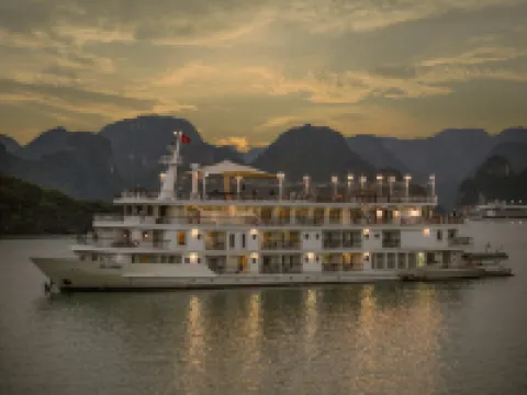 Paradise Elegance Cruise Halong Hotels in Ha Long City