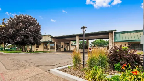 Best Western Paradise Inn  Resort Hotels in Fillmore