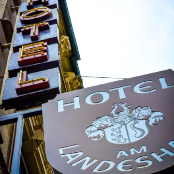 Hotel am Landeshaus Отели рядом с достопримечательностью «Стадион «Брита-Арена»»