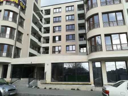 Apartment Angelov Отели рядом с достопримечательностью «Приморский парк»