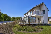 Golden Lakes Village Ardennes Hotel a 