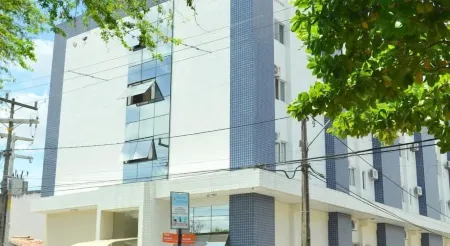 Prime Hotel Отели рядом с достопримечательностью «Feiraguay Shopping Popular»