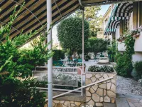 Eveline Portosole Hotel Hotels near Villa Nobel