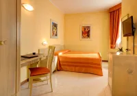 Hotel Cristoforo Colombo Hôtels à proximité de : Sala Del Regno dei Testimoni di Geova