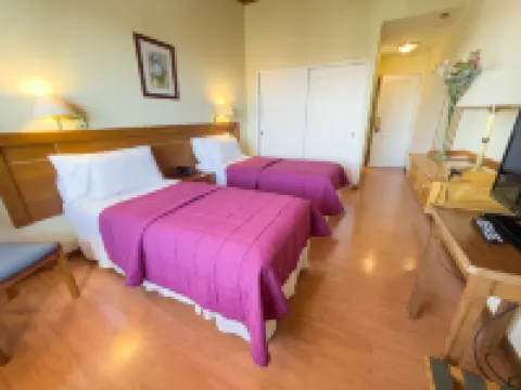 納韋爾瓦皮酒店 酒店