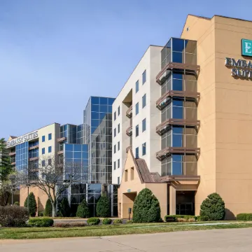 Embassy Suites by Hilton St. Louis Airport