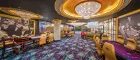 Les Ambassadeurs Hotel Casino&Marina