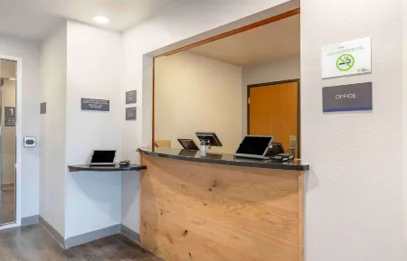 Extended Stay America Select Suites - Omaha - Southwest Отели в г. Папиллион Секонд I