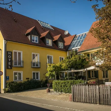 Neumaiers Hirsch -Gasthof Und Landhotel