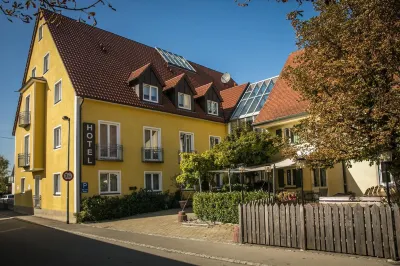 Neumaiers Hirsch -Gasthof Und Landhotel Hotel in zona Q1
