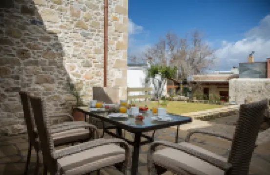 Agarathos Deluxe Homes in the Heart of Kaliviani Near Balos