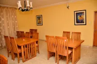 Yanna Lodge Hotels in 