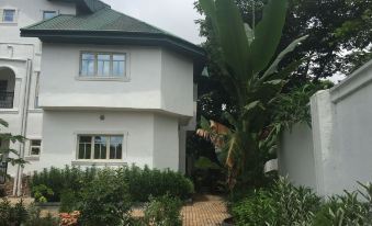 Amadi Villa