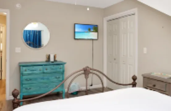 The Palms 2B
