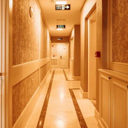 Armida City Hotel