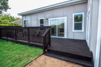 Beautiful Guest House on New Built Home Near Downtown