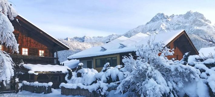 Chalet in Saalfelden Near Ski Slopes Hotels in Zell am See District