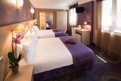 Hôtel Christina Lourdes Hotel a Segus