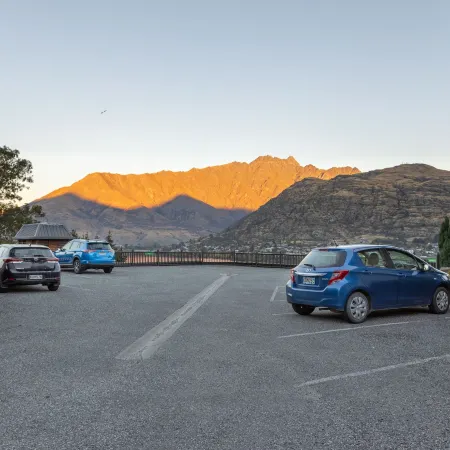 Holiday Inn QUEENSTOWN FRANKTON ROAD by IHG