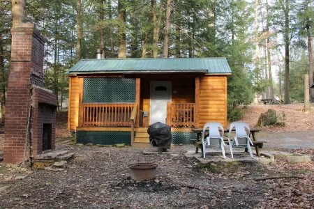 Hominy Ridge Cabins and Gift Shop