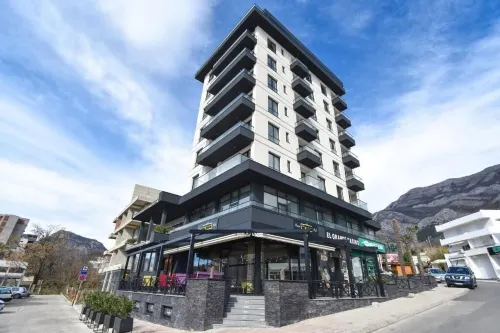 Hotel Del Medio Hotels in Sutomore